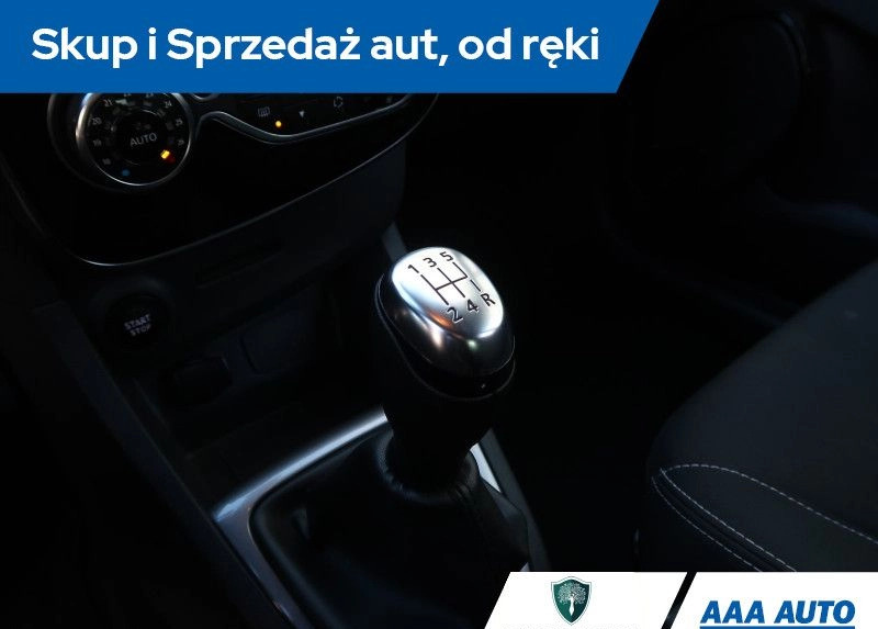 Renault Clio cena 36000 przebieg: 94894, rok produkcji 2017 z Radzyń Chełmiński małe 352